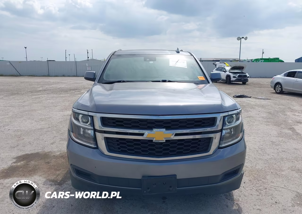 2019 Chevrolet Suburban Lt VIN:1GNSCHKC8KR176225 - 12