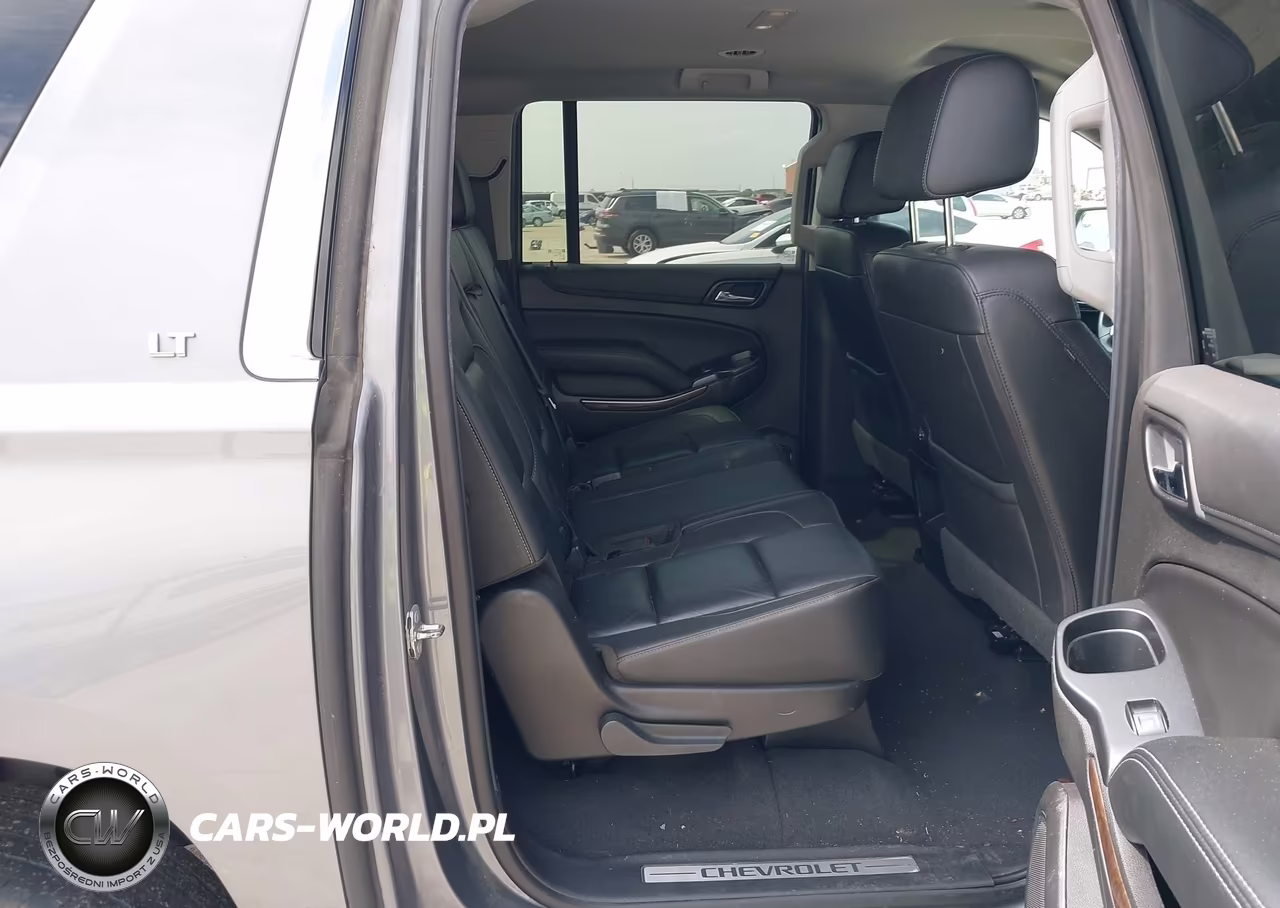 2019 Chevrolet Suburban Lt VIN:1GNSCHKC8KR176225 - 8
