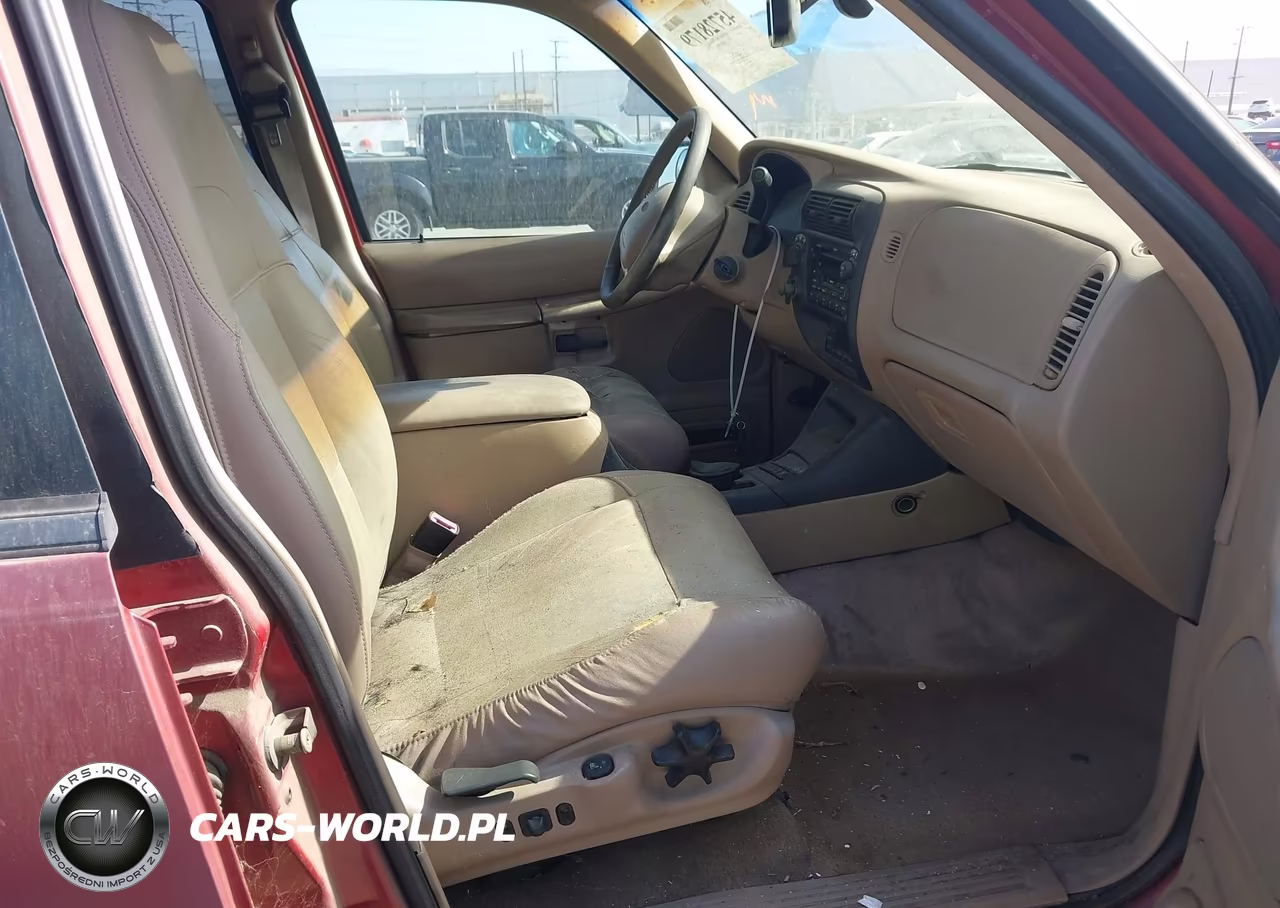 2000 Ford Explorer VIN:1FMDU74EXYZB41875 - 5