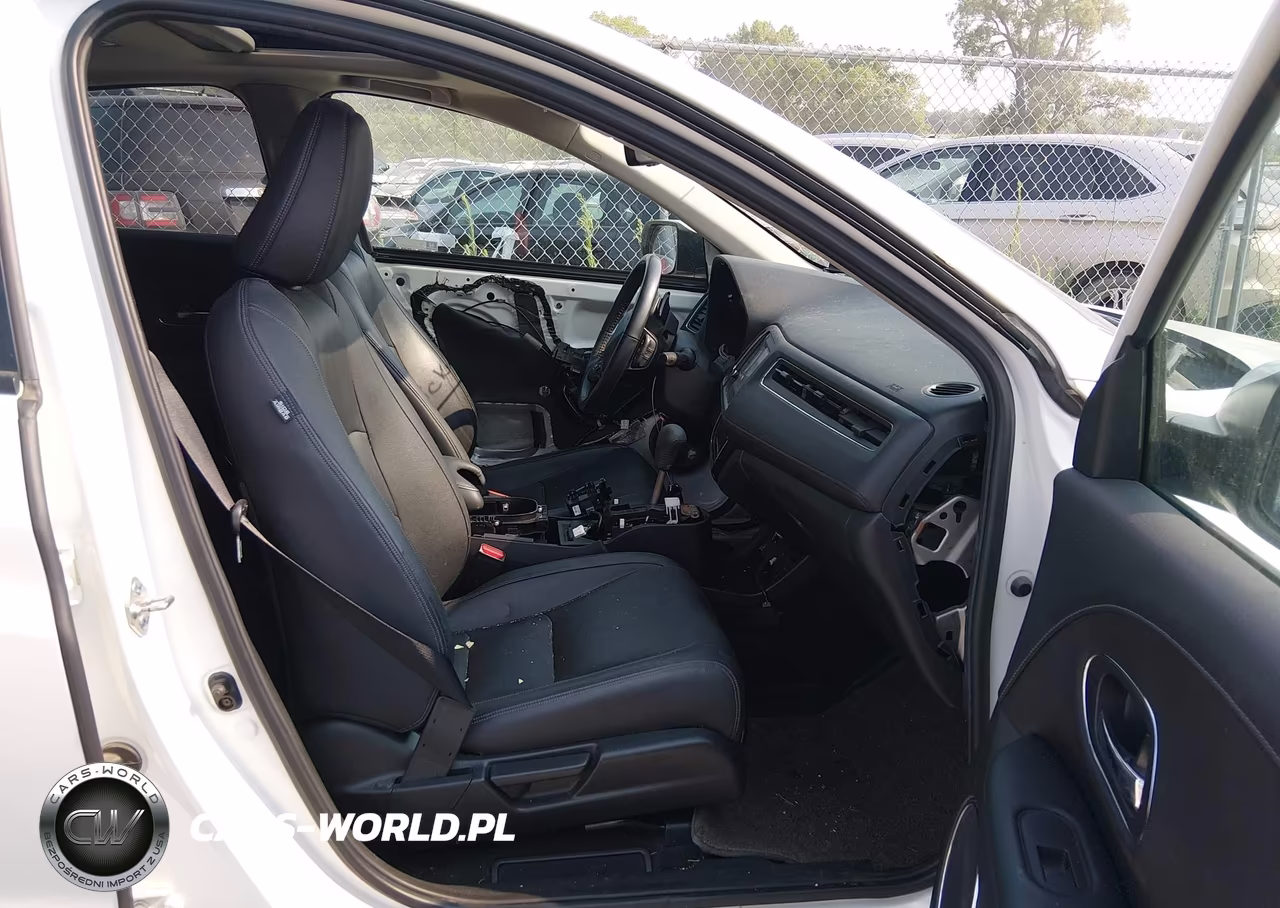 2019 Honda Hr-V Touring VIN:3CZRU6H91KM700573 - 5