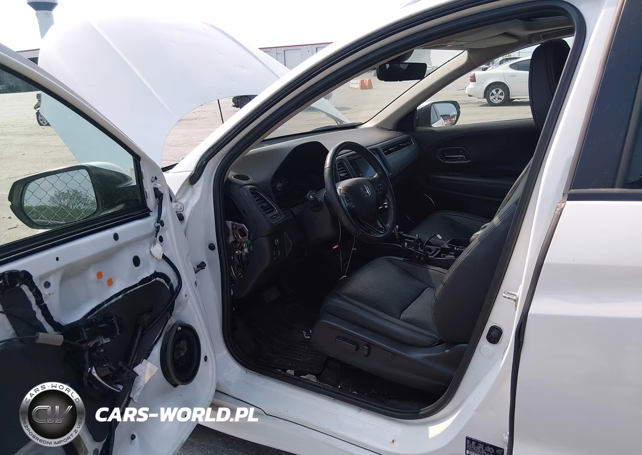 2019 Honda Hr-V Touring VIN:3CZRU6H91KM700573 - 6