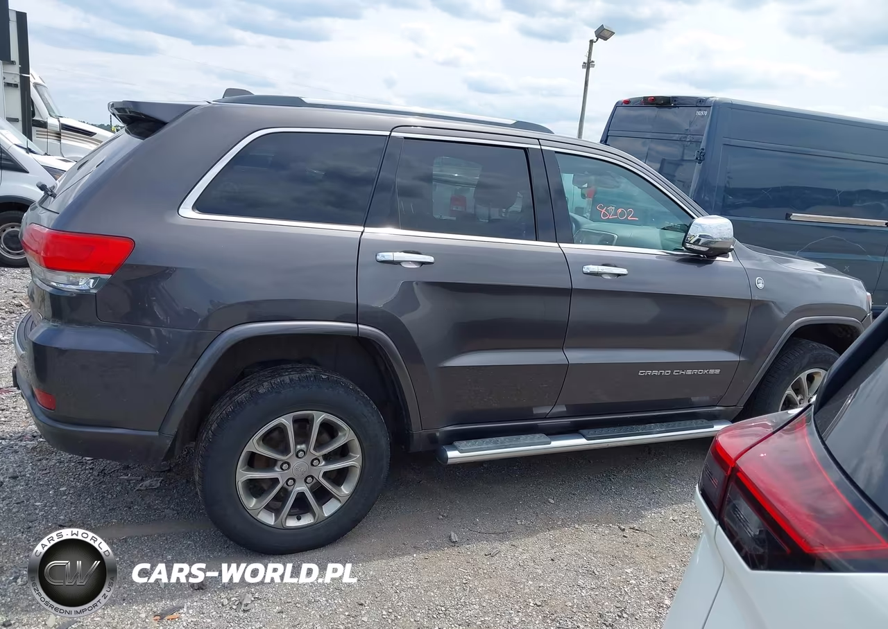 2015 Jeep Grand Cherokee Overland VIN:1C4RJFCGXFC740954 - 13