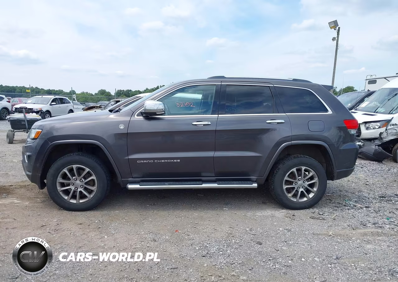 2015 Jeep Grand Cherokee Overland VIN:1C4RJFCGXFC740954 - 14