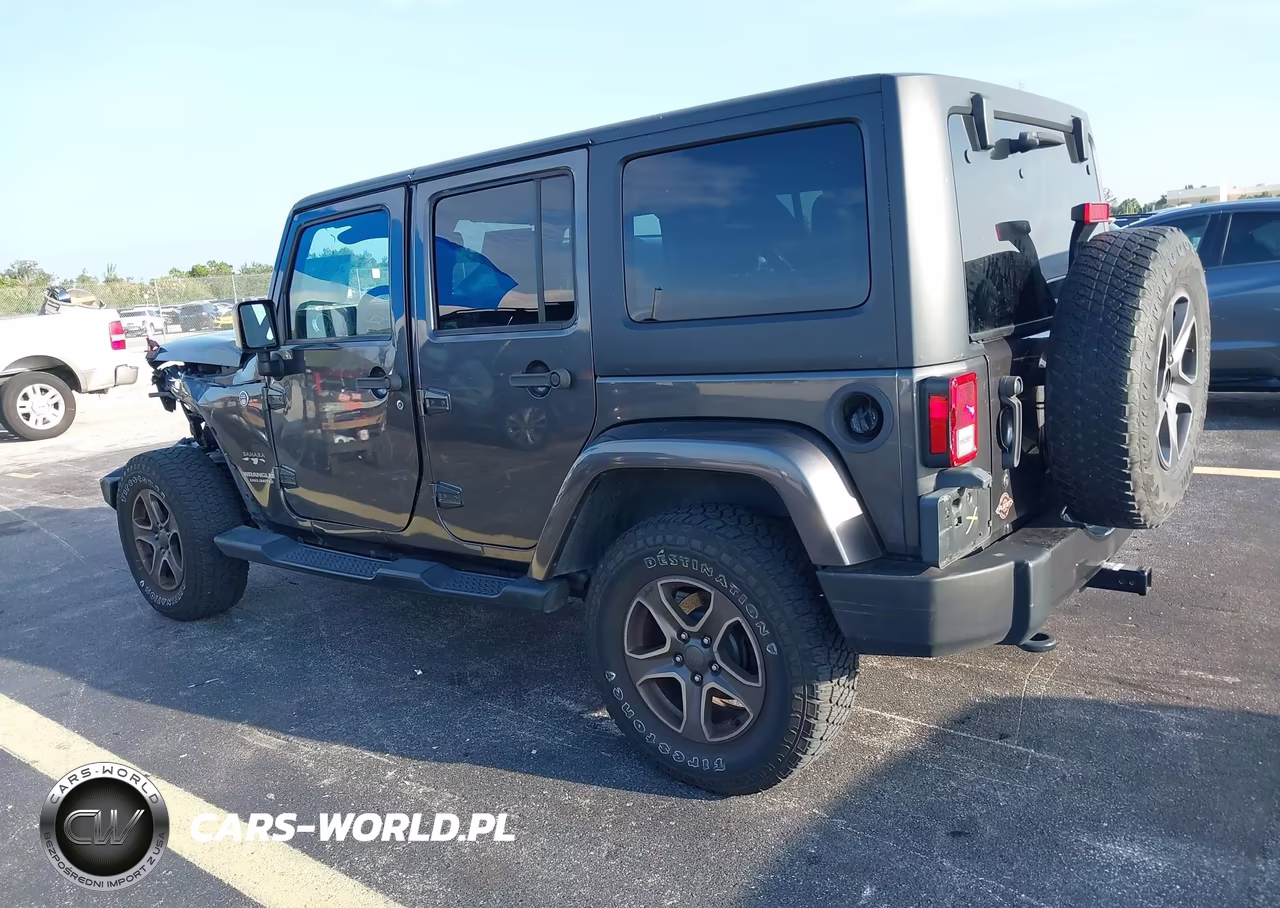 2016 Jeep Wrangler Unlimited Sahara VIN:1C4BJWEG9GL303589 - 3