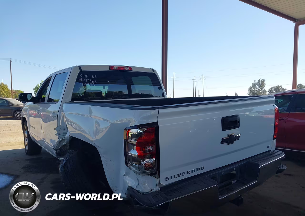 2018 Chevrolet Silverado 1500 1Lt VIN:3GCPCREC0JG328853 - 3