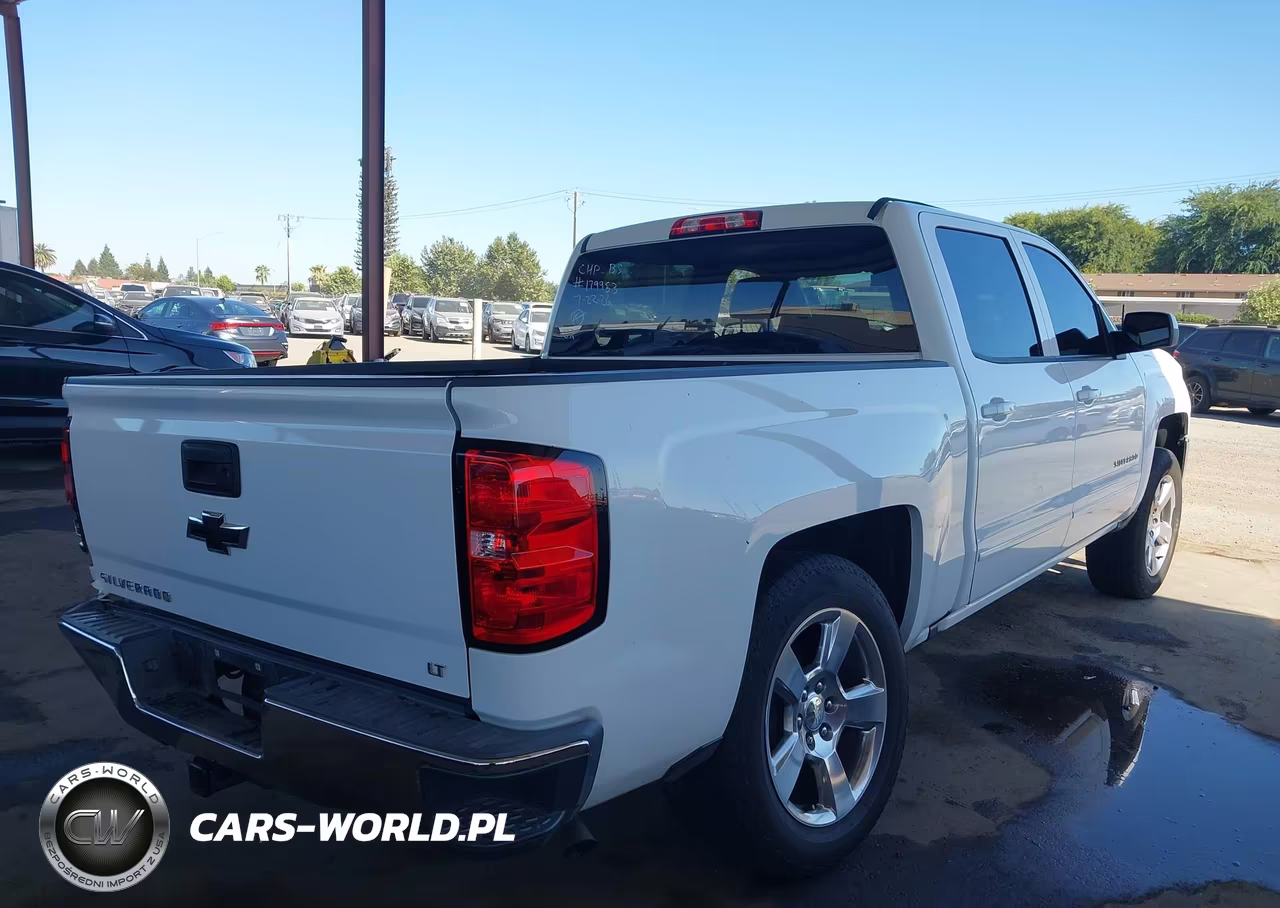 2018 Chevrolet Silverado 1500 1Lt VIN:3GCPCREC0JG328853 - 4