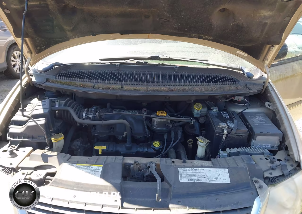 2002 Chrysler Town & Country Lx VIN:2C4GP44332R729253 - 10