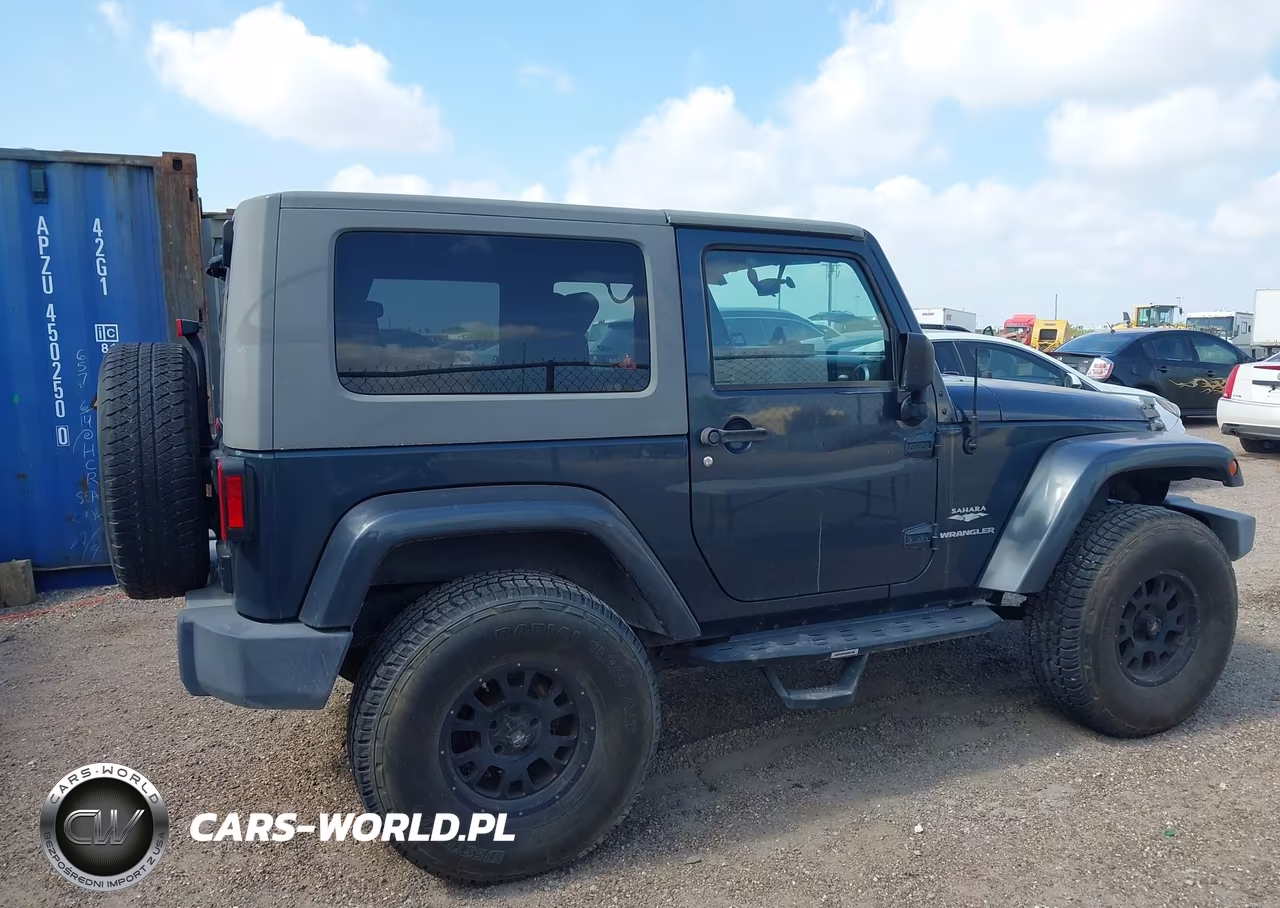 2008 Jeep Wrangler Sahara VIN:1J4FA54138L552863 - 13
