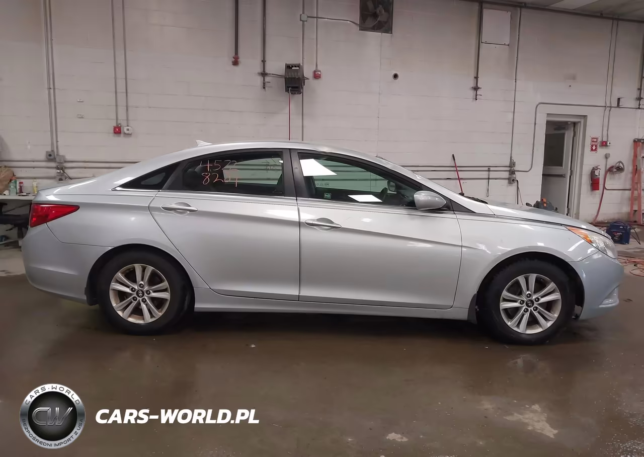 2013 Hyundai Sonata Gls VIN:5NPEB4AC9DH723032 - 13