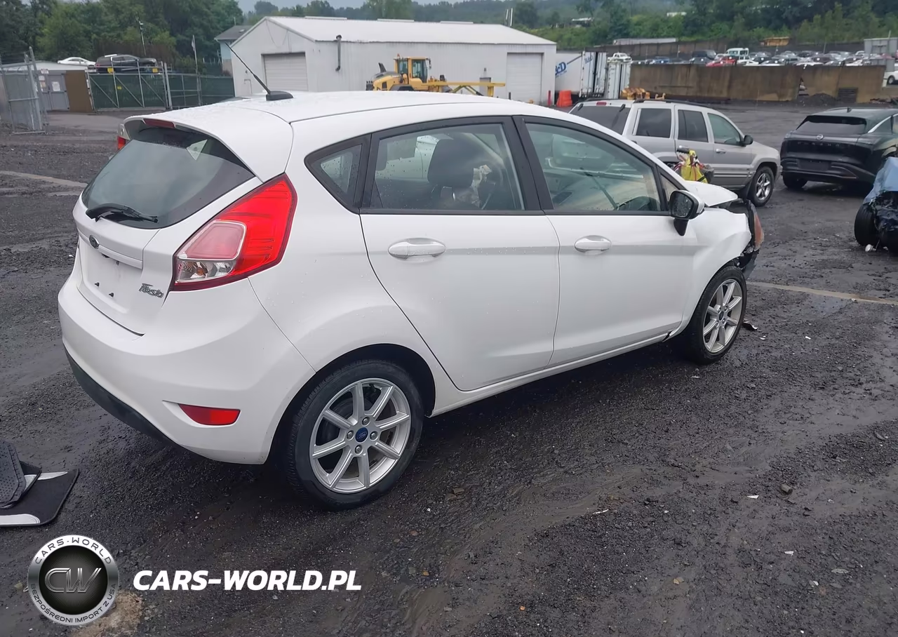 2019 Ford Fiesta Se VIN:3FADP4EJXKM107228 - 4