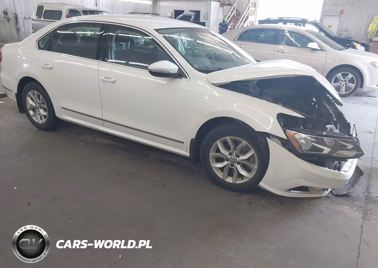 2017 Volkswagen Passat 1.8T S VIN:1VWAT7A37HC086251 - 1