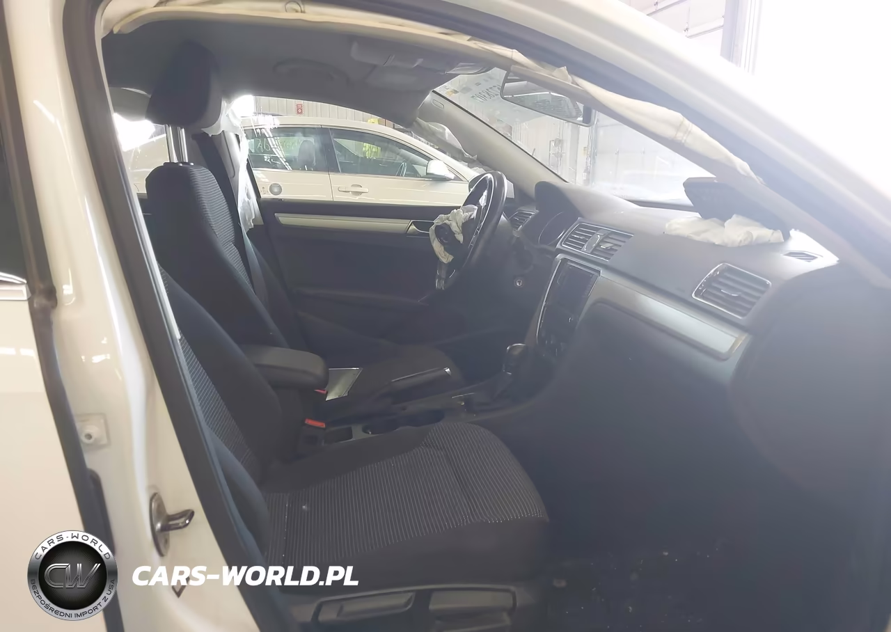 2017 Volkswagen Passat 1.8T S VIN:1VWAT7A37HC086251 - 5