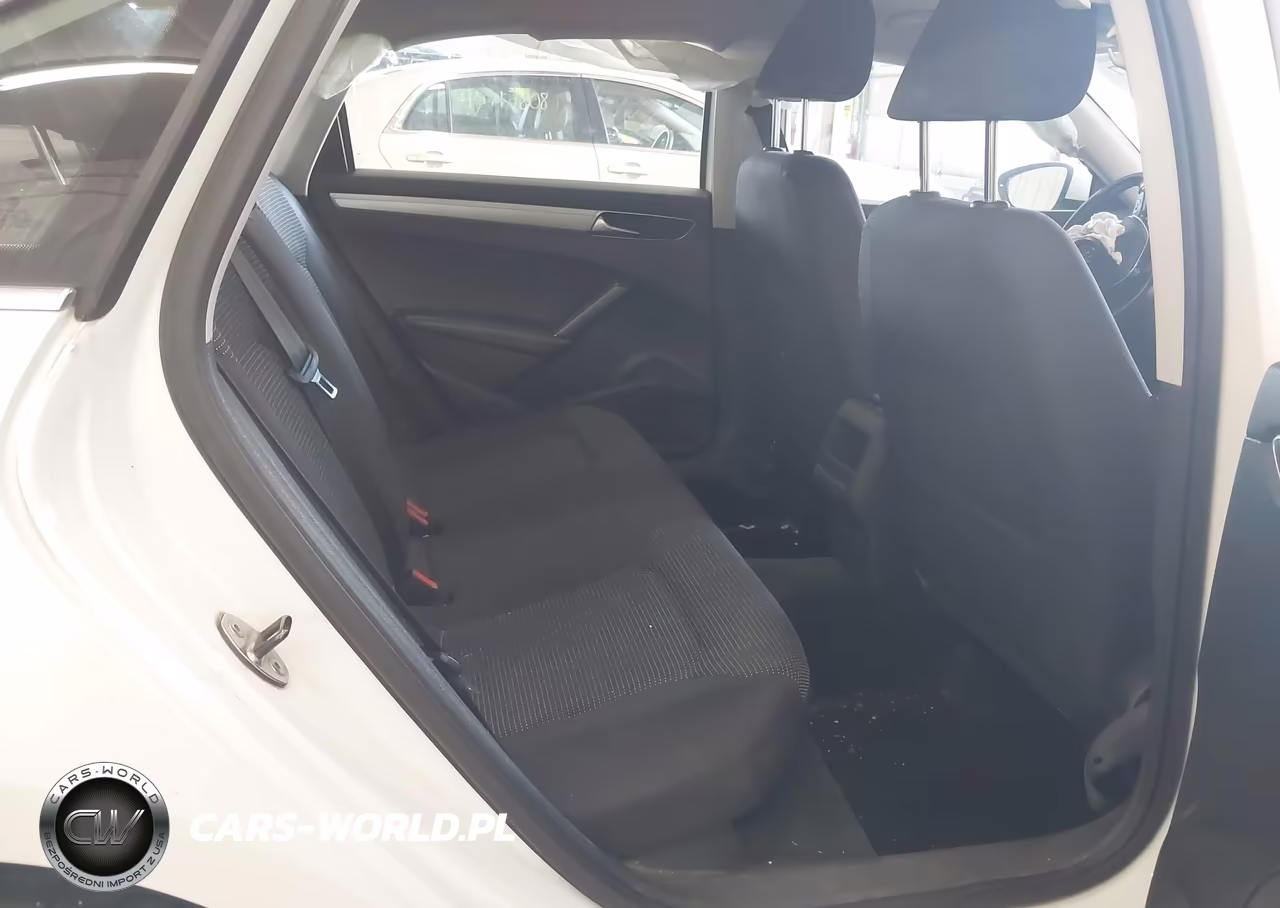 2017 Volkswagen Passat 1.8T S VIN:1VWAT7A37HC086251 - 8