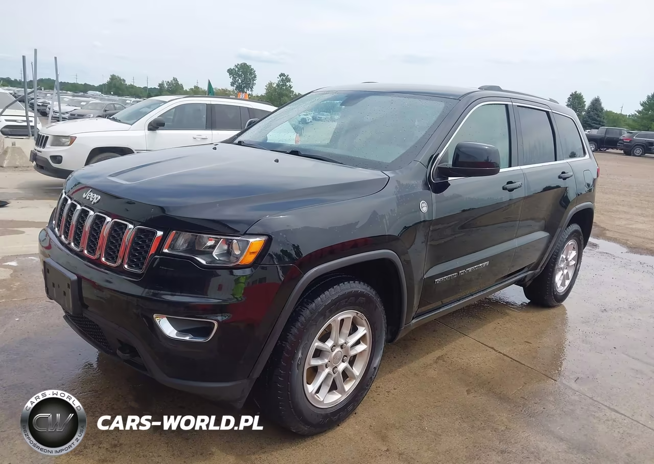 2019 Jeep Grand Cherokee Laredo E 4X4 VIN:1C4RJFAGXKC748629 - 2