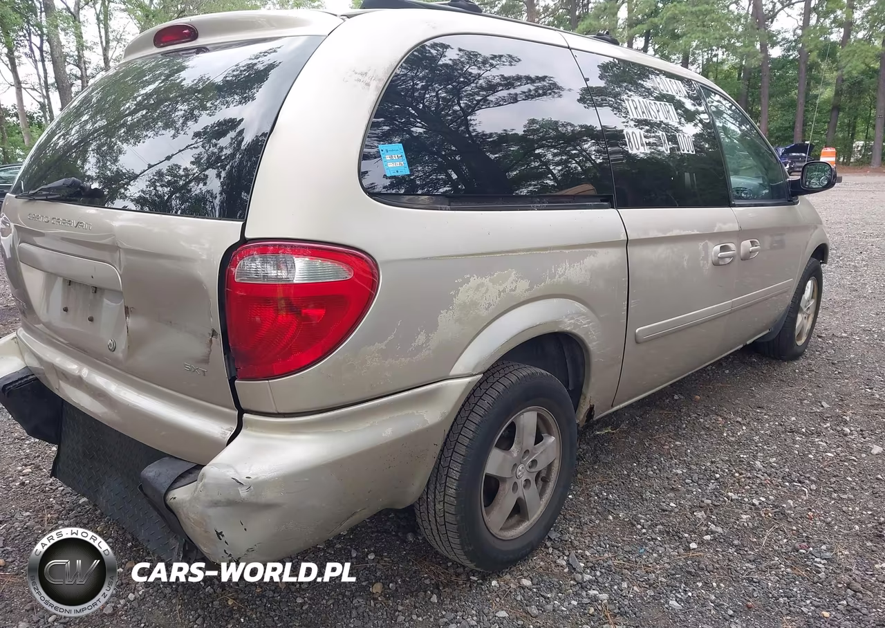 2005 Dodge Grand Caravan Sxt VIN:2D4GP44L55R484804 - 4