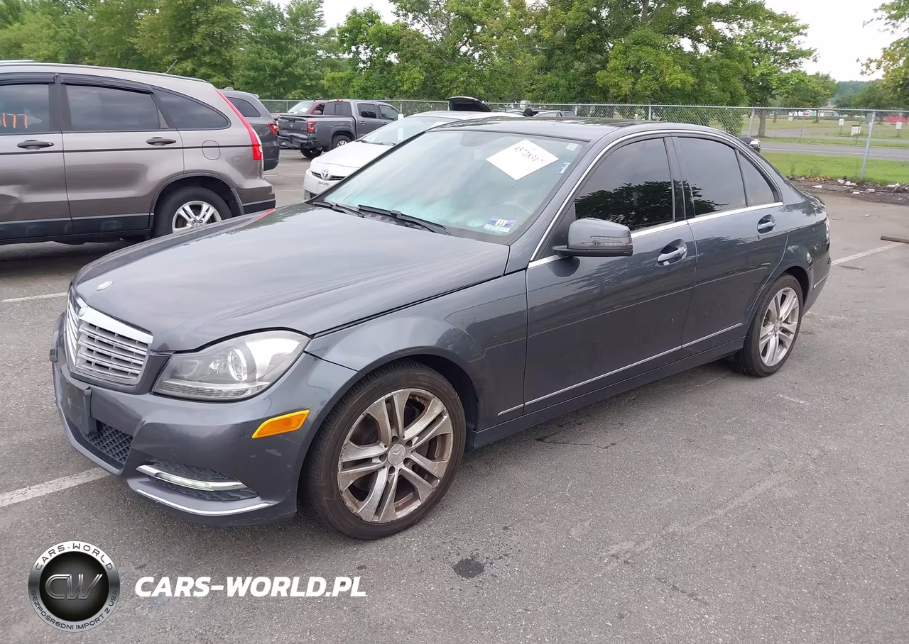 2014 Mercedes-Benz C 300 Luxury 4Matic VIN:WDDGF8AB8ER305654 - 2