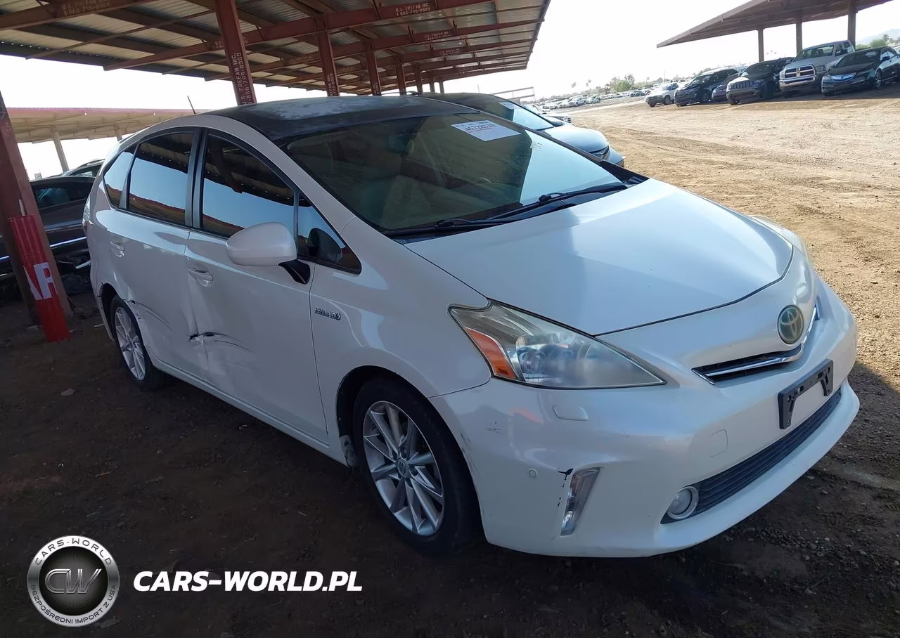 2013 Toyota Prius V Five – zdjęcie 1 z 16