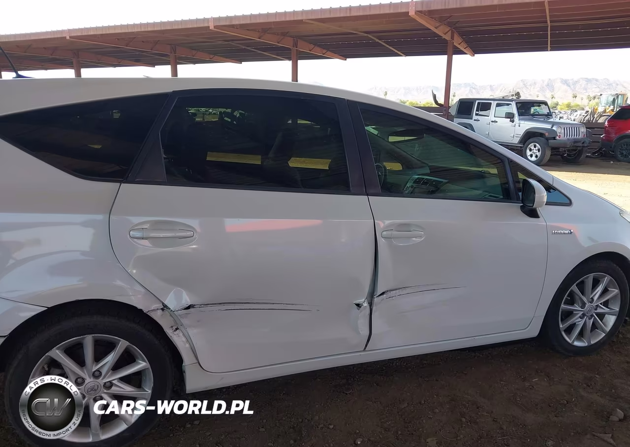 2013 Toyota Prius V Five VIN:JTDZN3EU2D3234988 - 6