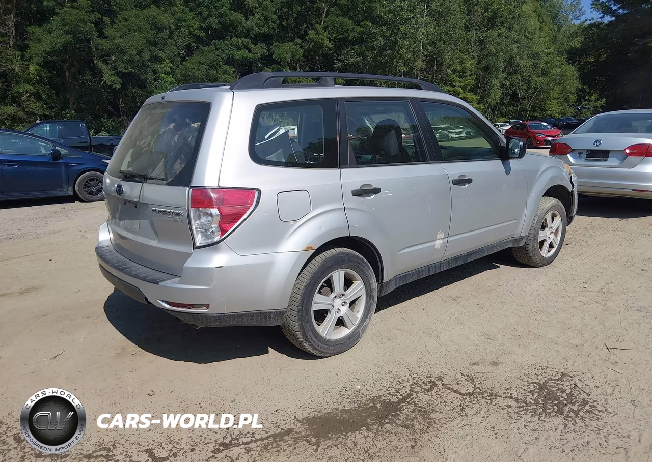 2010 Subaru Forester 2.5X VIN:JF2SH6BC1AG914859 - 4
