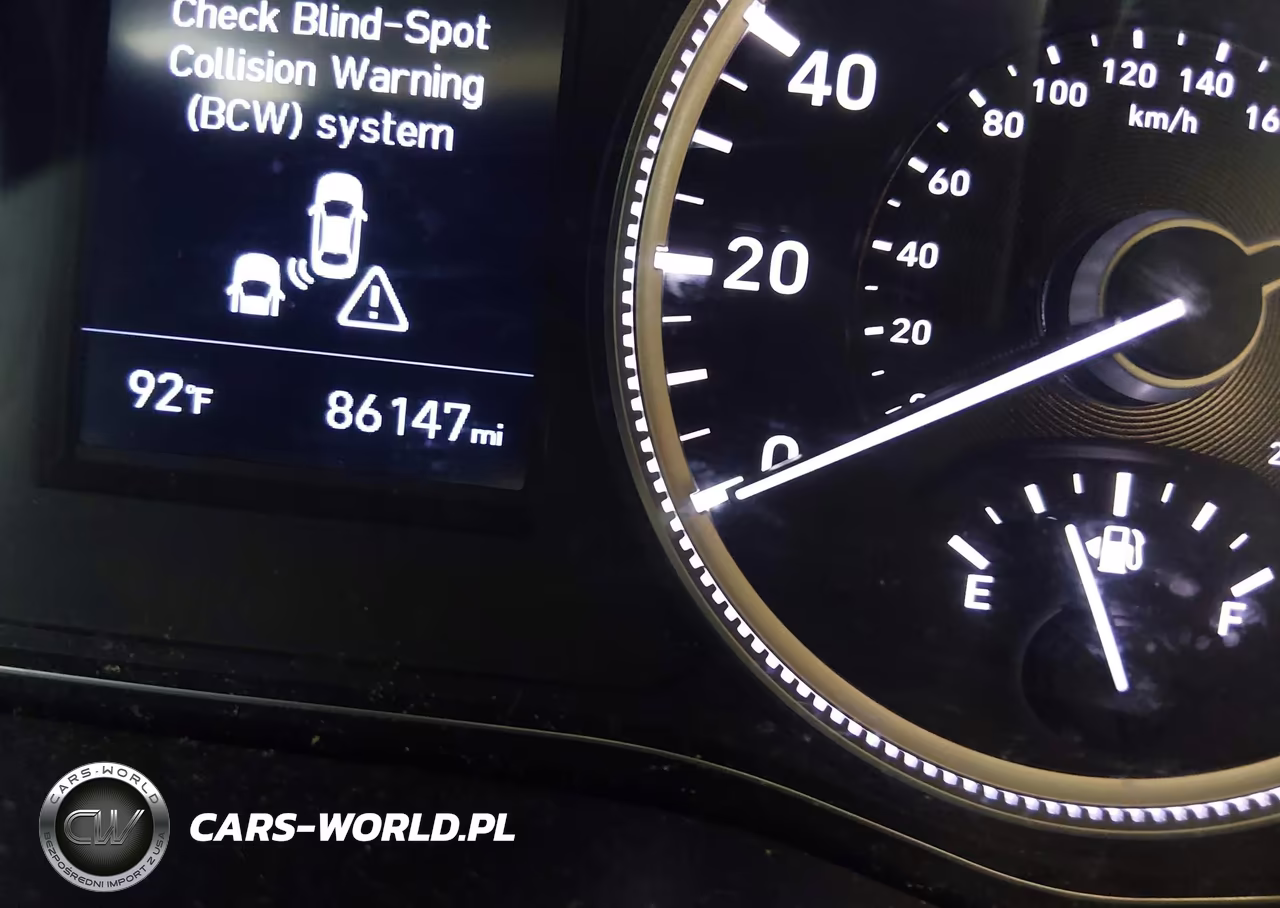 2019 Hyundai Santa Fe Se VIN:5NMS23AD3KH103051 - 16