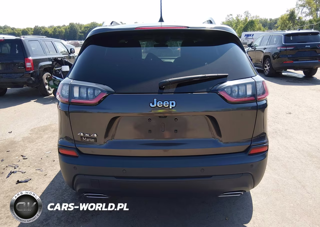 2020 Jeep Cherokee Latitude Lux 4X4 VIN:1C4PJMLXXLD631279 - 17