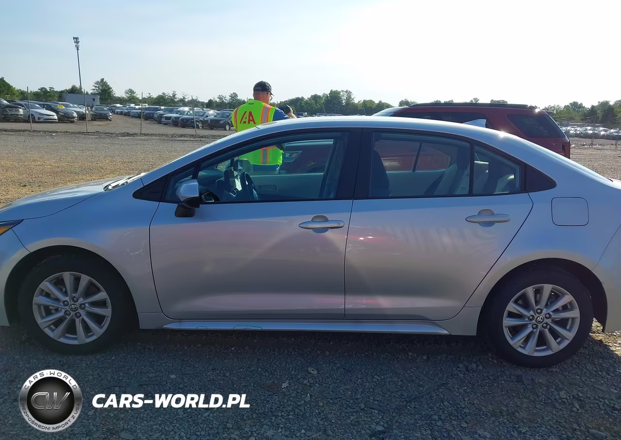 2026 Toyota Corolla Le VIN:5YFB4MDE7TP411111 - 14