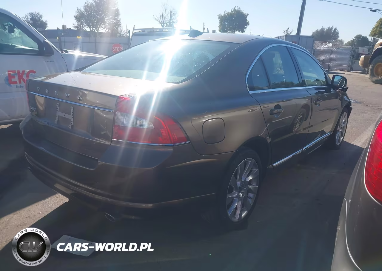 2013 Volvo S80 3.2L-3.2L Platinum-3.2L Premier Plus VIN:YV1940ASXD1172056 - 4