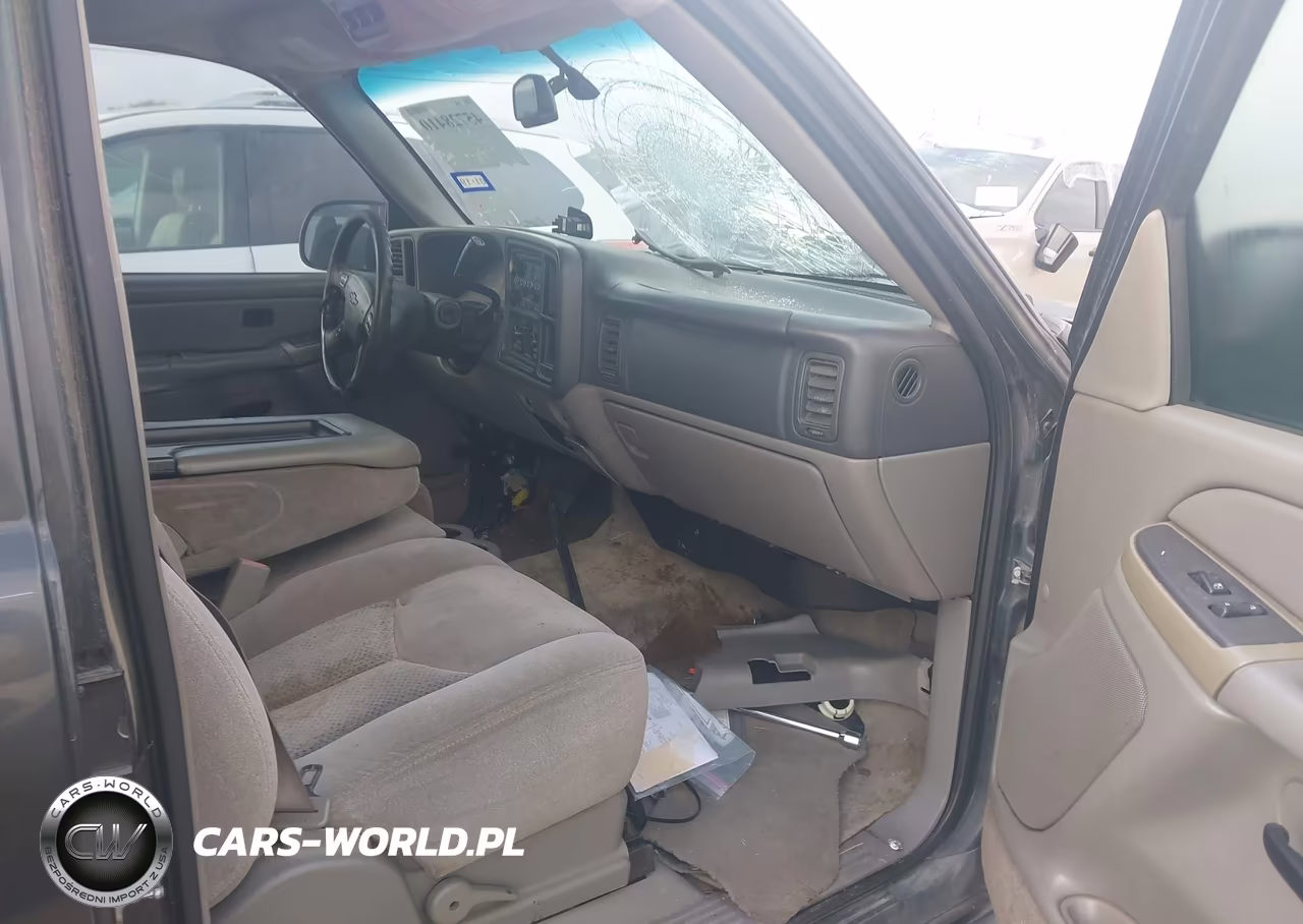 2005 Chevrolet Tahoe Ls VIN:1GNEC13V55R175414 - 5