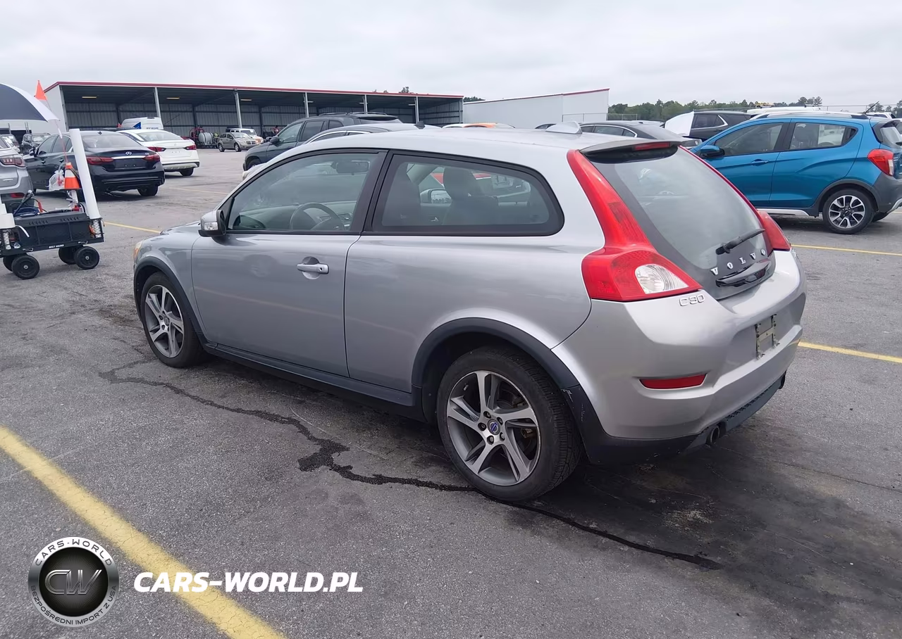 2013 Volvo C30 T5 VIN:YV1672MKXD2310481 - 3