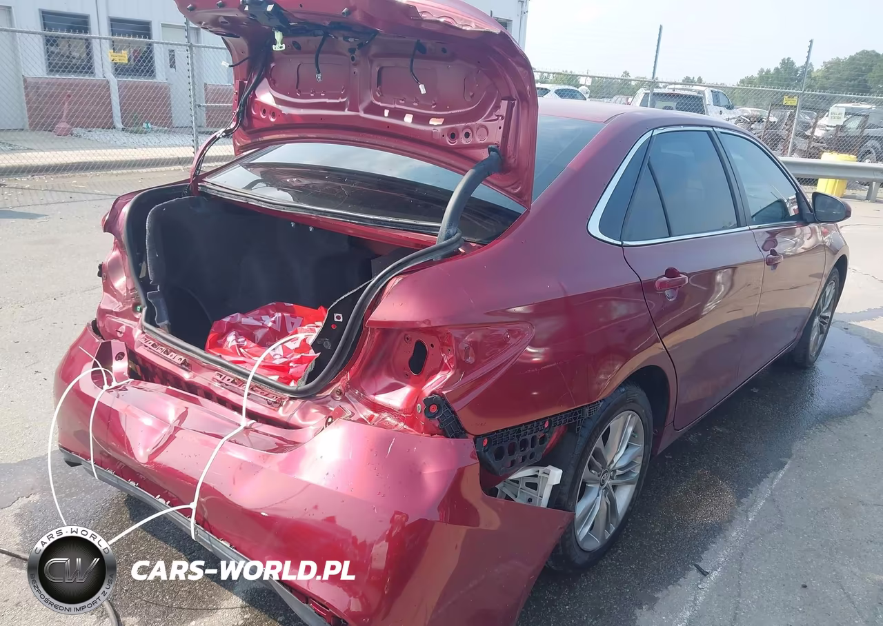 2016 Toyota Camry Se VIN:4T1BF1FK0GU526584 - 4