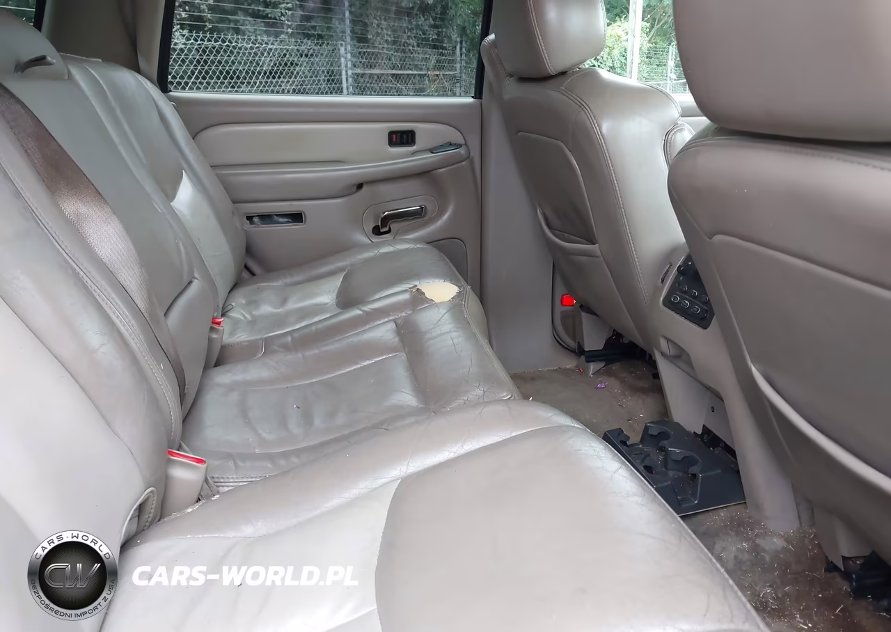 2005 GMC Yukon Denali VIN:1GKEK63U25J255675 - 8