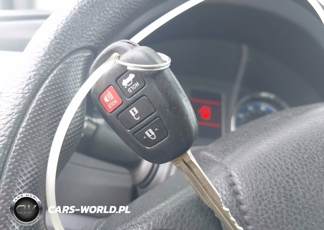 2017 Toyota Corolla Le VIN:2T1BURHE1HC838170 - 11