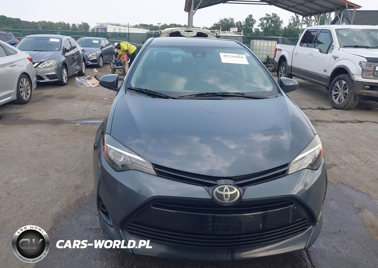 2017 Toyota Corolla Le VIN:2T1BURHE1HC838170 - 12