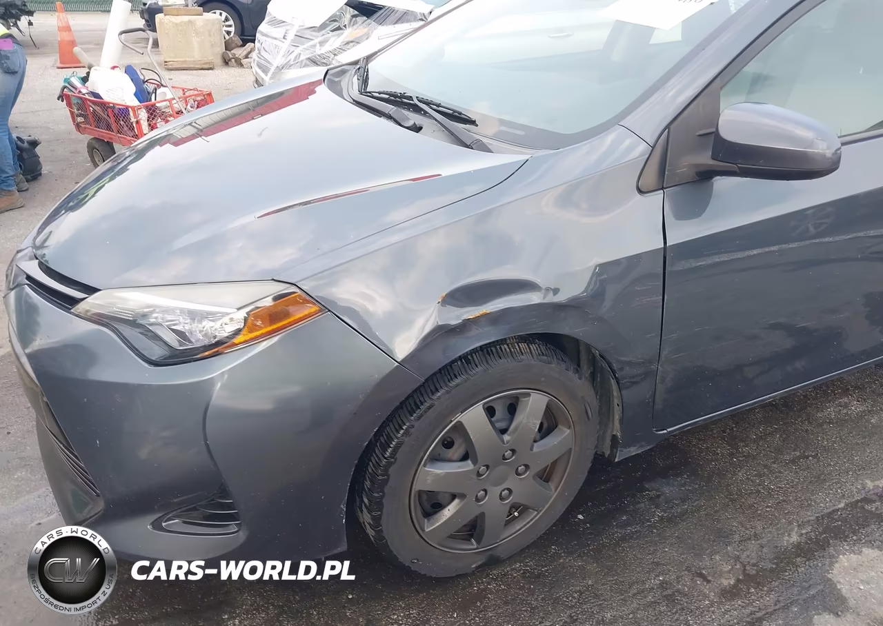 2017 Toyota Corolla Le VIN:2T1BURHE1HC838170 - 19