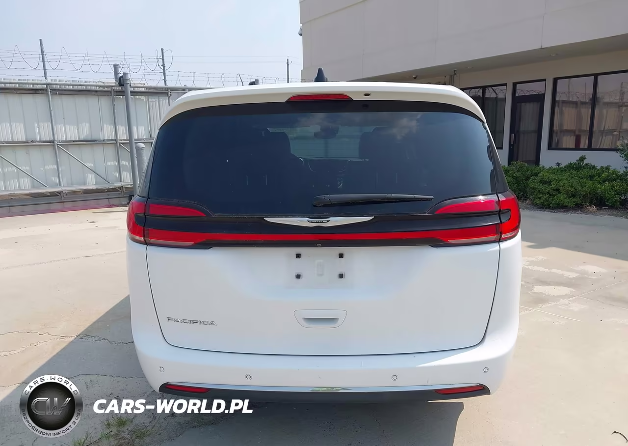 2024 Chrysler Pacifica Touring L VIN:2C4RC1BG7RR135719 - 19