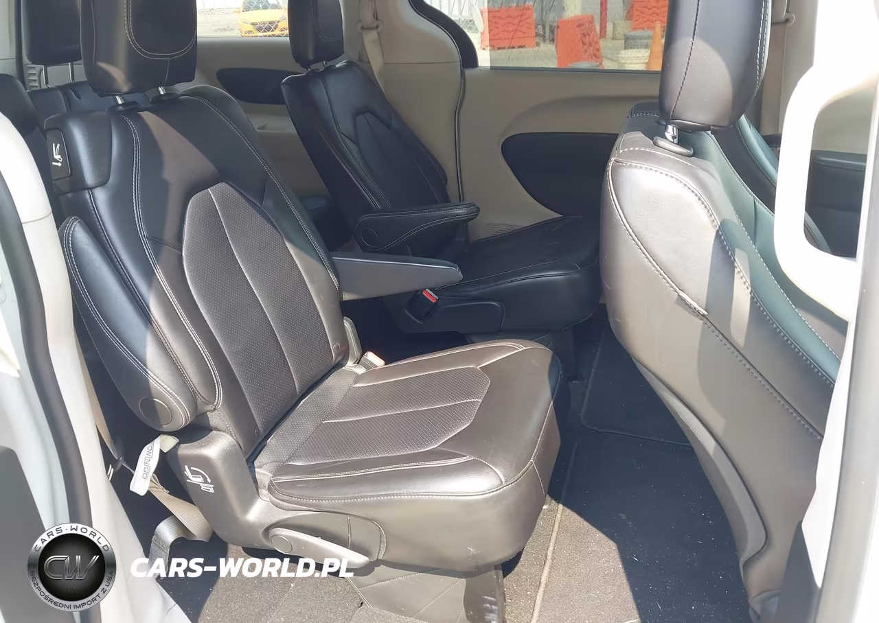 2024 Chrysler Pacifica Touring L VIN:2C4RC1BG7RR135719 - 8
