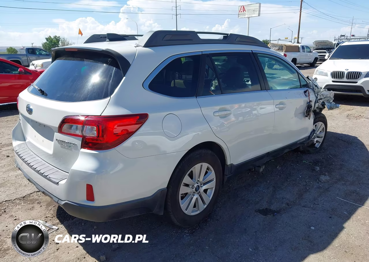 2017 Subaru Outback 2.5I Premium VIN:4S4BSAHCXH3247779 - 4