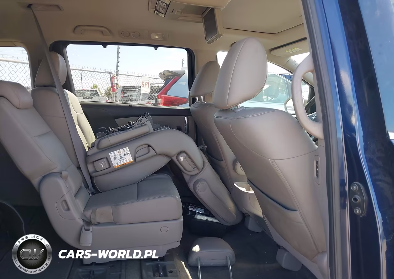 2014 Honda Odyssey Touring-Touring Elite VIN:5FNRL5H91EB088256 - 8