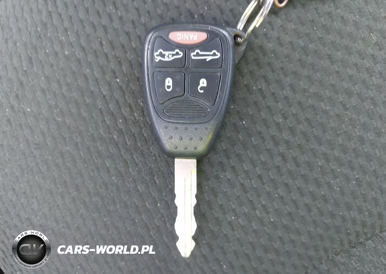 2012 Chrysler 200 Touring VIN:1C3BCBEB6CN179758 - 11