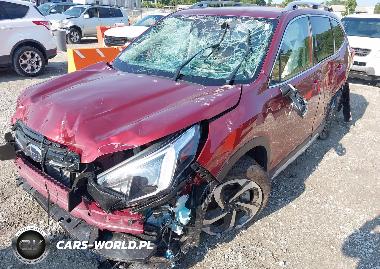 2024 Subaru Forester Touring VIN:JF2SKAMC8RH484125 - 17
