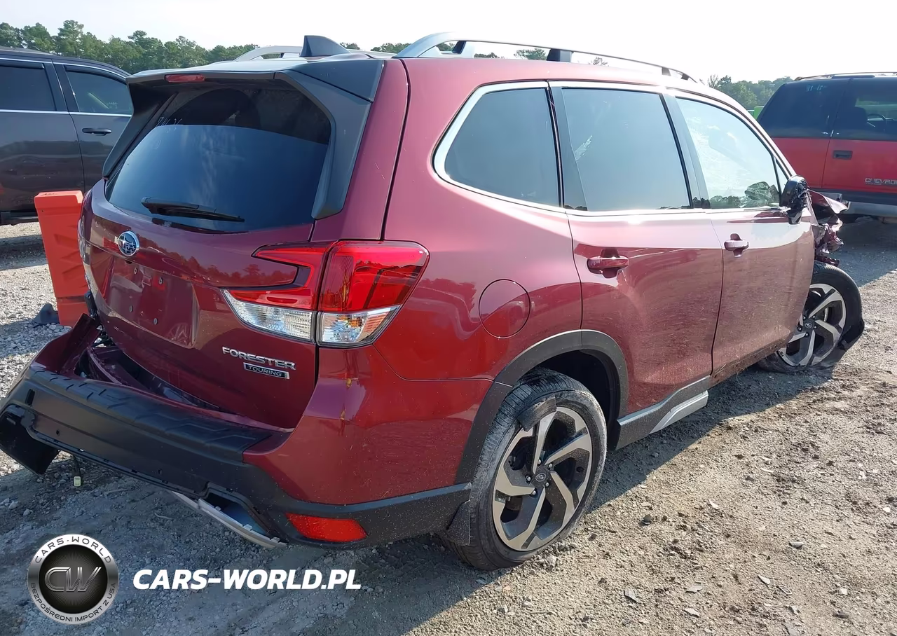 2024 Subaru Forester Touring VIN:JF2SKAMC8RH484125 - 4