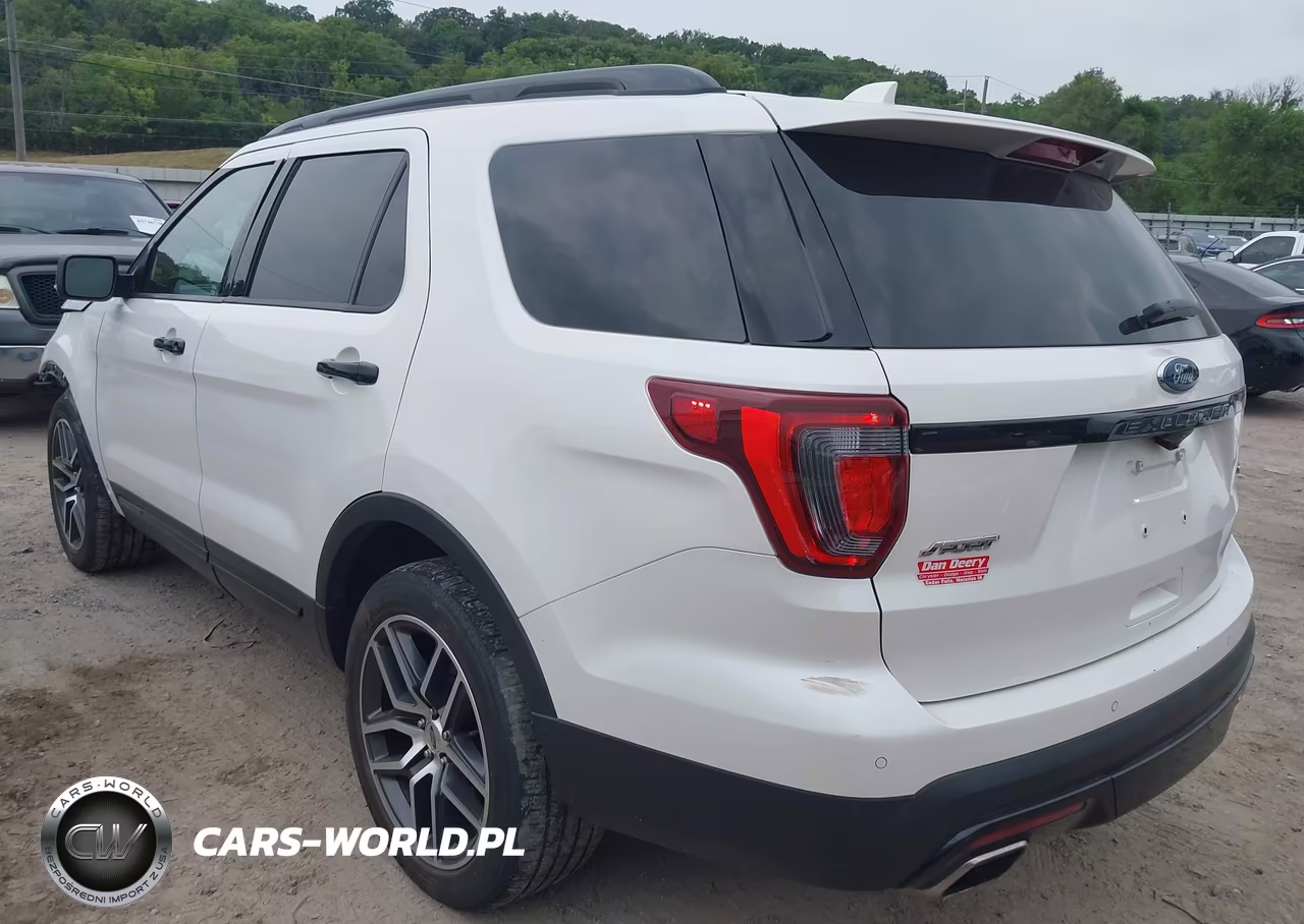2016 Ford Explorer Sport VIN:1FM5K8GT6GGC21663 - 3