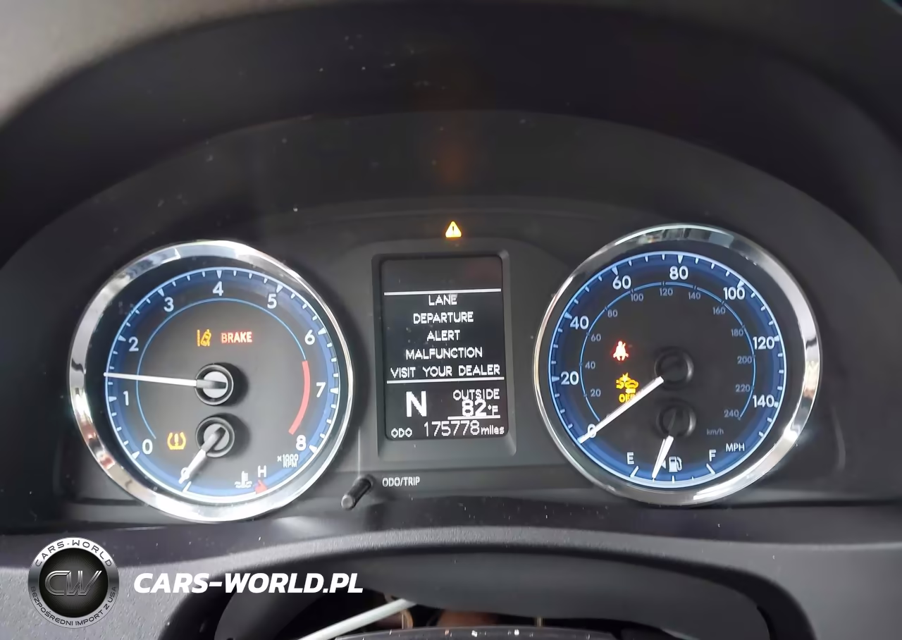 2017 Toyota Corolla Le VIN:2T1BURHE5HC840391 - 7