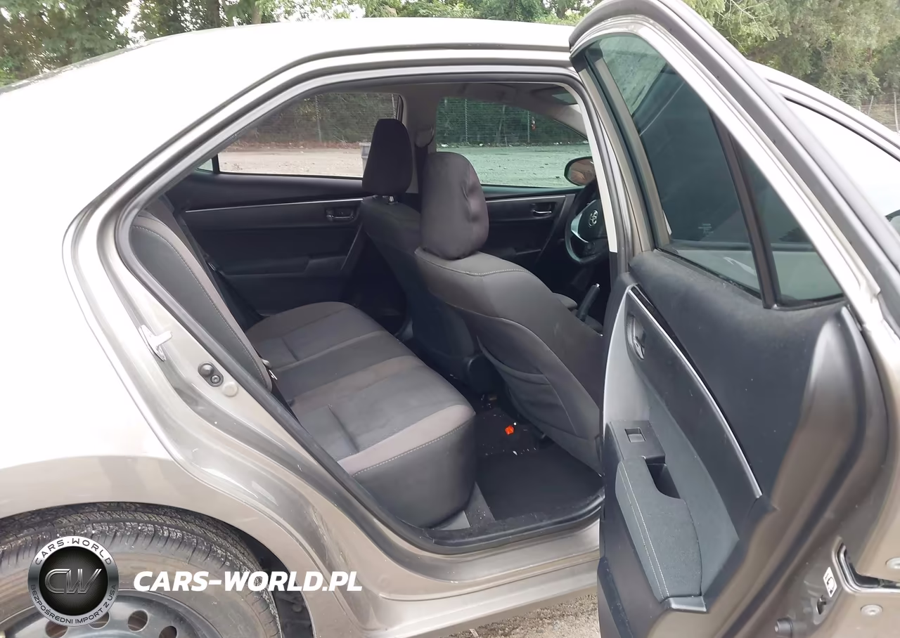 2017 Toyota Corolla Le VIN:2T1BURHE5HC840391 - 8