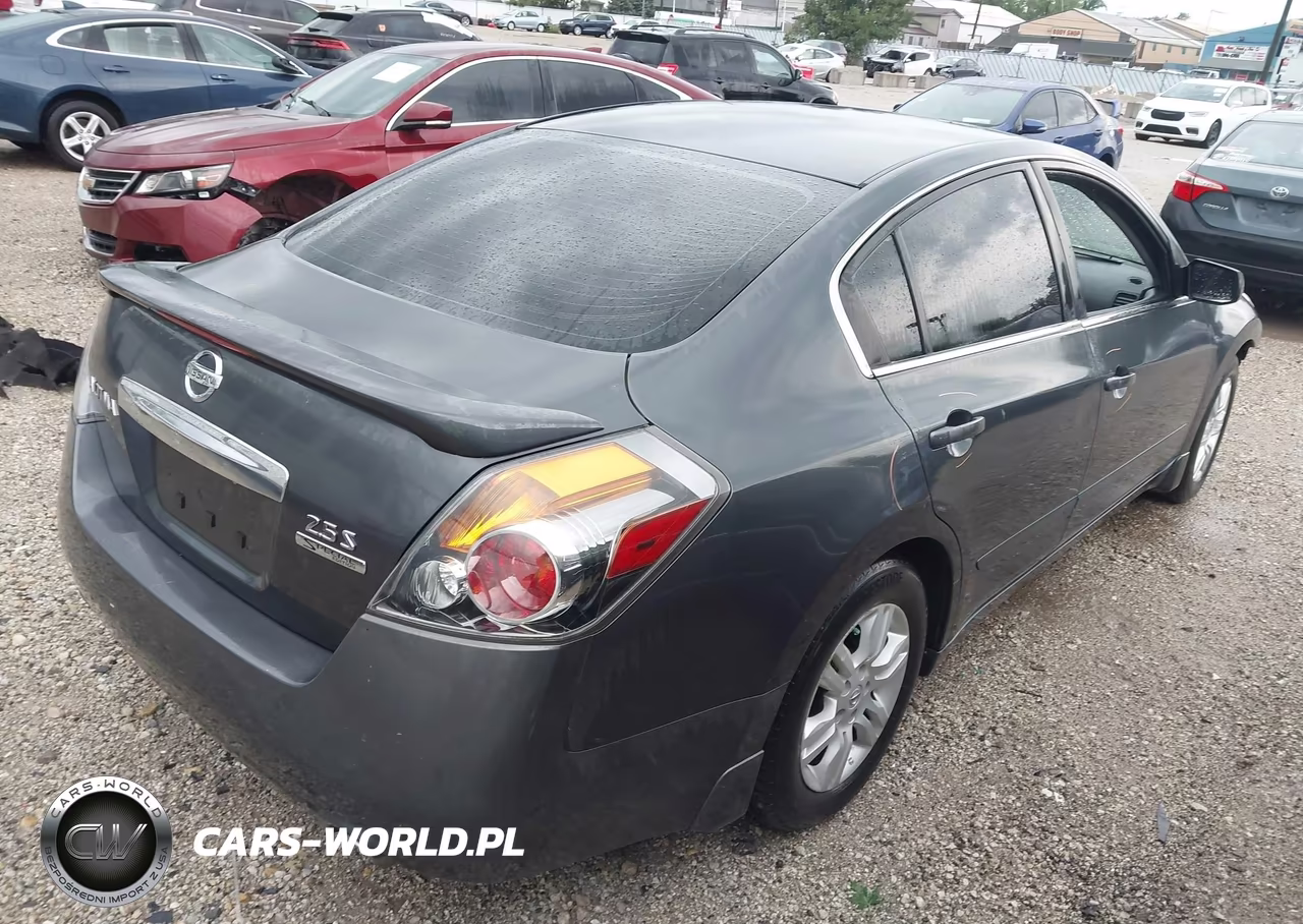 2011 Nissan Altima 2.5 S VIN:1N4AL2AP3BN409723 - 4