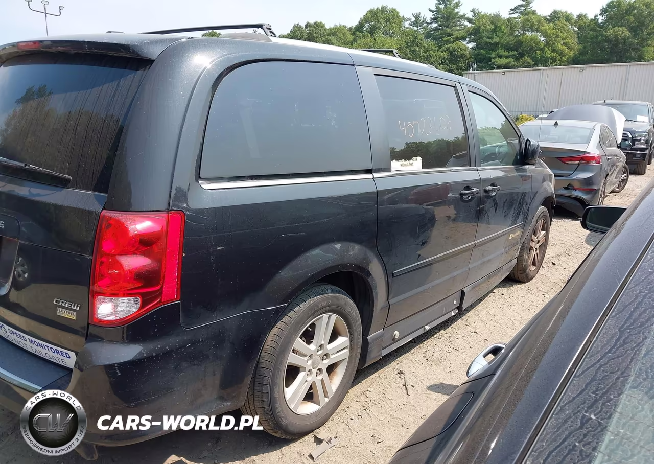 2013 Dodge Grand Caravan Crew VIN:2C4RDGDGXDR543671 - 4