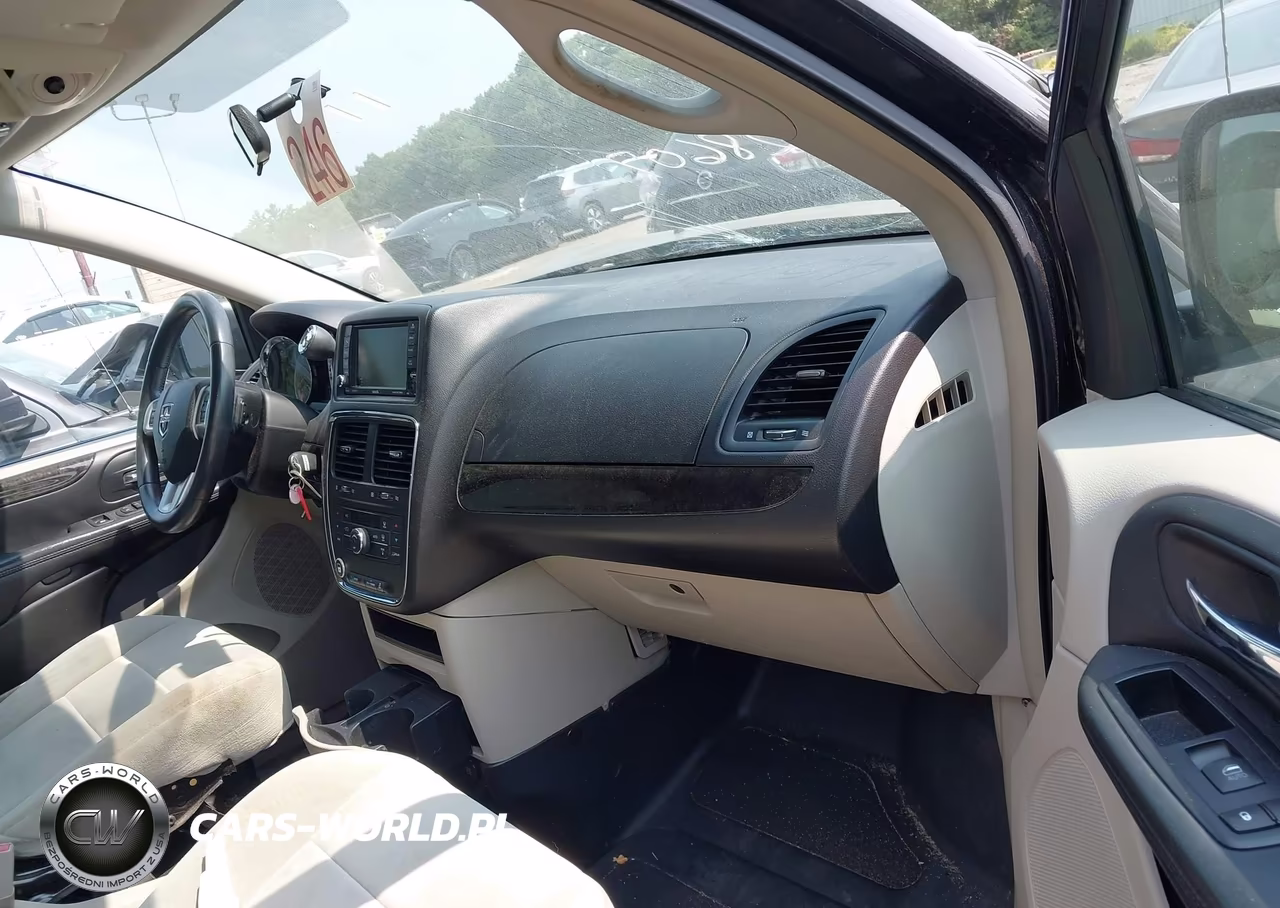 2013 Dodge Grand Caravan Crew VIN:2C4RDGDGXDR543671 - 5