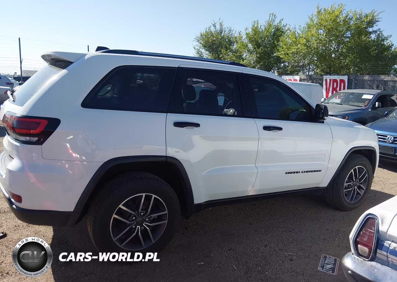 2019 Jeep Grand Cherokee Limited 4X4 VIN:1C4RJFBG4KC568030 - 13