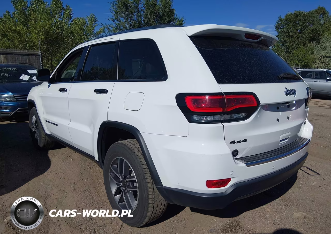 2019 Jeep Grand Cherokee Limited 4X4 VIN:1C4RJFBG4KC568030 - 3