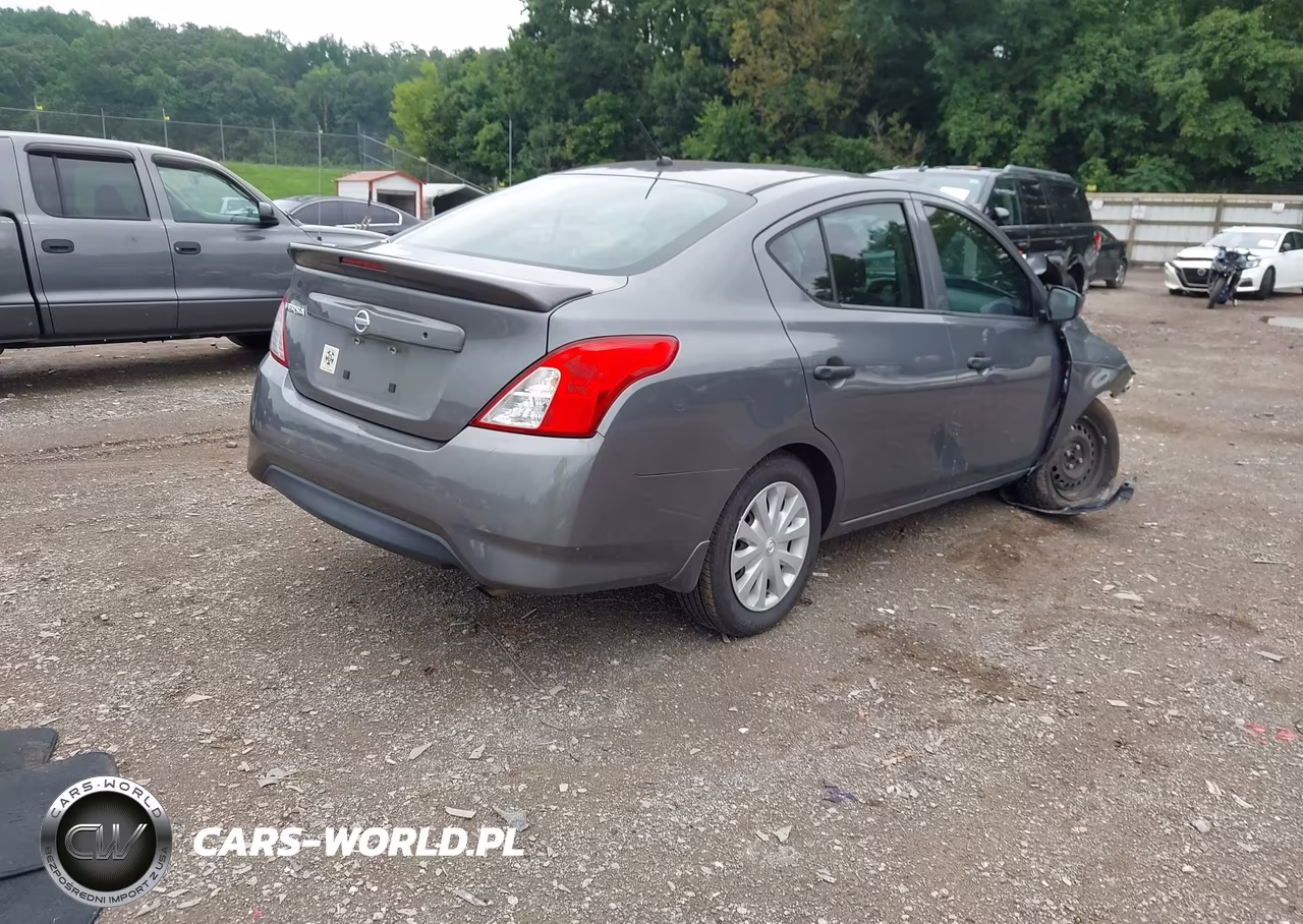 2018 Nissan Versa 1.6 S+ VIN:3N1CN7AP6JL842285 - 4